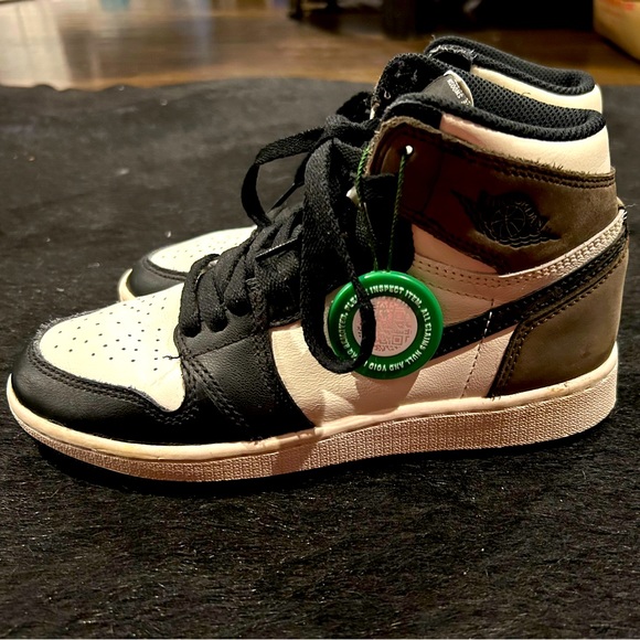 Jordan 1 Retro High Dark Mocha GS 3.5Y - Picture 1 of 6